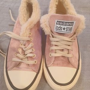 Pink Suede Converse look likes